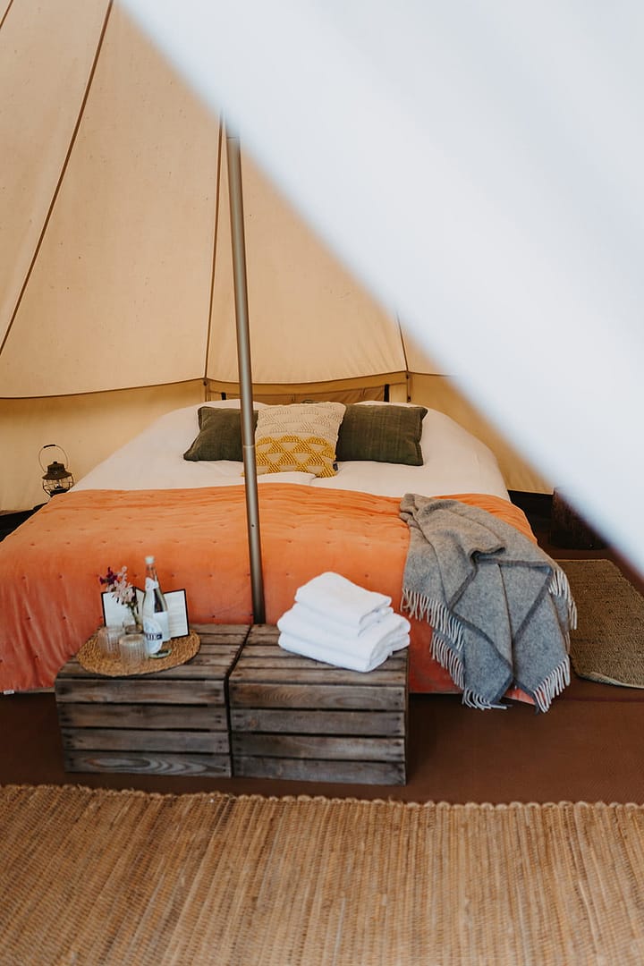 Glamping Zelt als Übernachtungslösung für ein mehrtägiges Hochzeitswochenende
