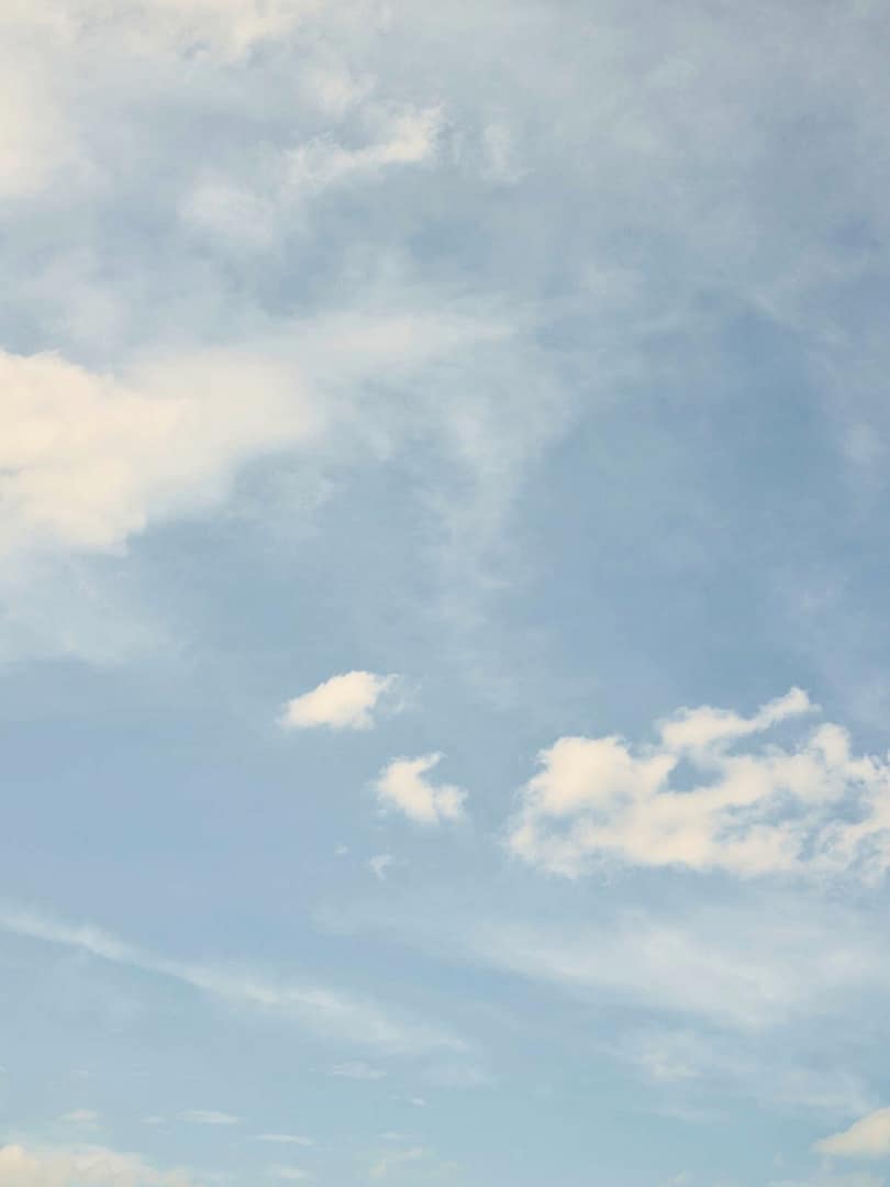 Himmel über einer Outdoor Hochzeit – natürliche Kulisse für eine Hochzeitsfeier im Freien geplant von den Hochzeitsplanern von Hey Happy Day Hochzeitsplanung & Events