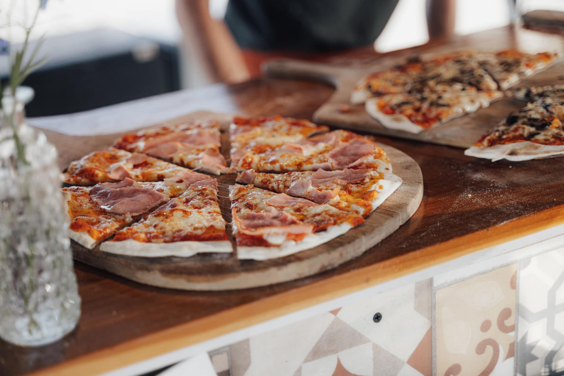 Pizza-Catering bei einer Hochzeit in Holland in entspannter Strandlocation